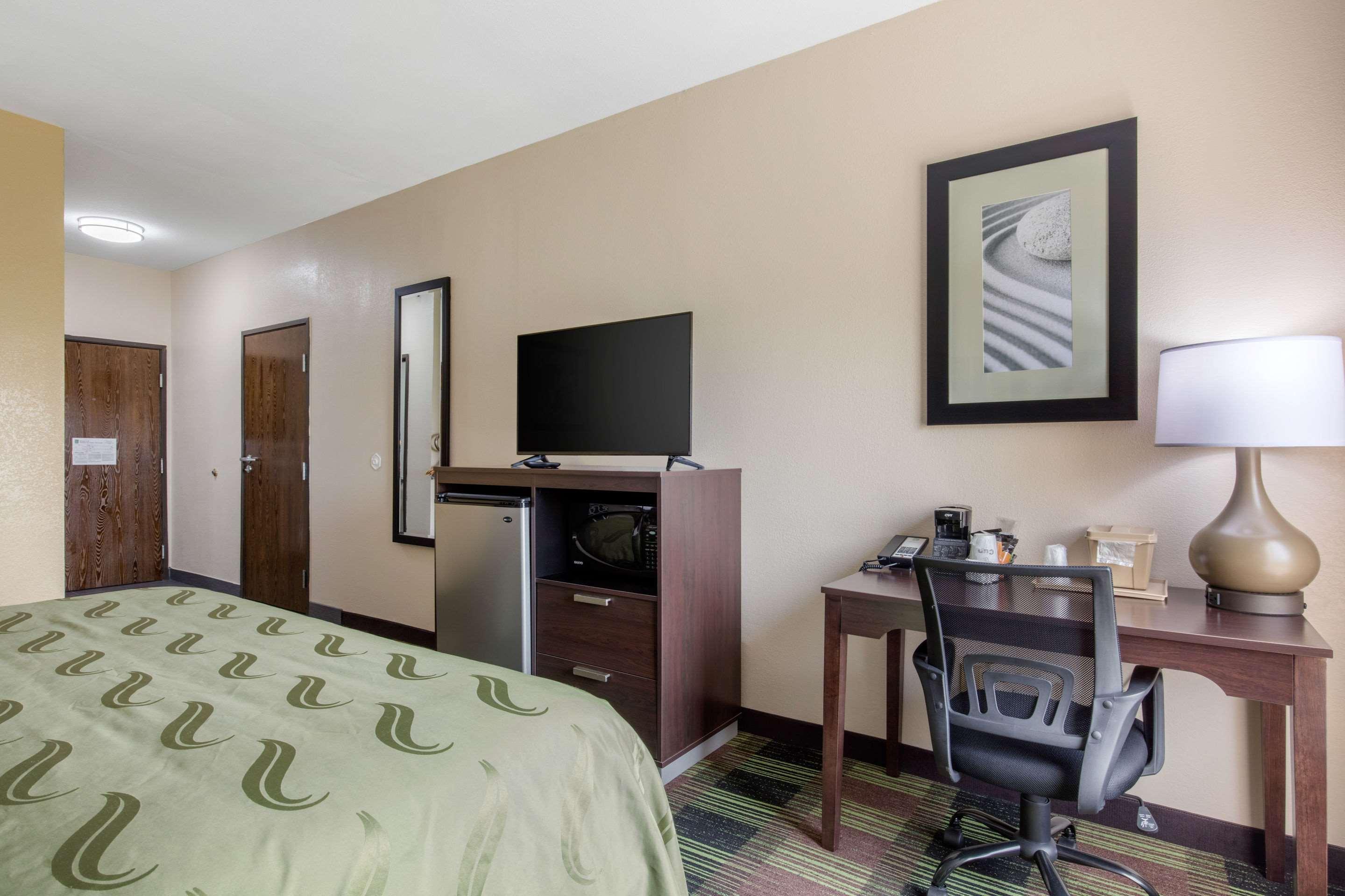 Quality Inn Cadiz المظهر الخارجي الصورة
