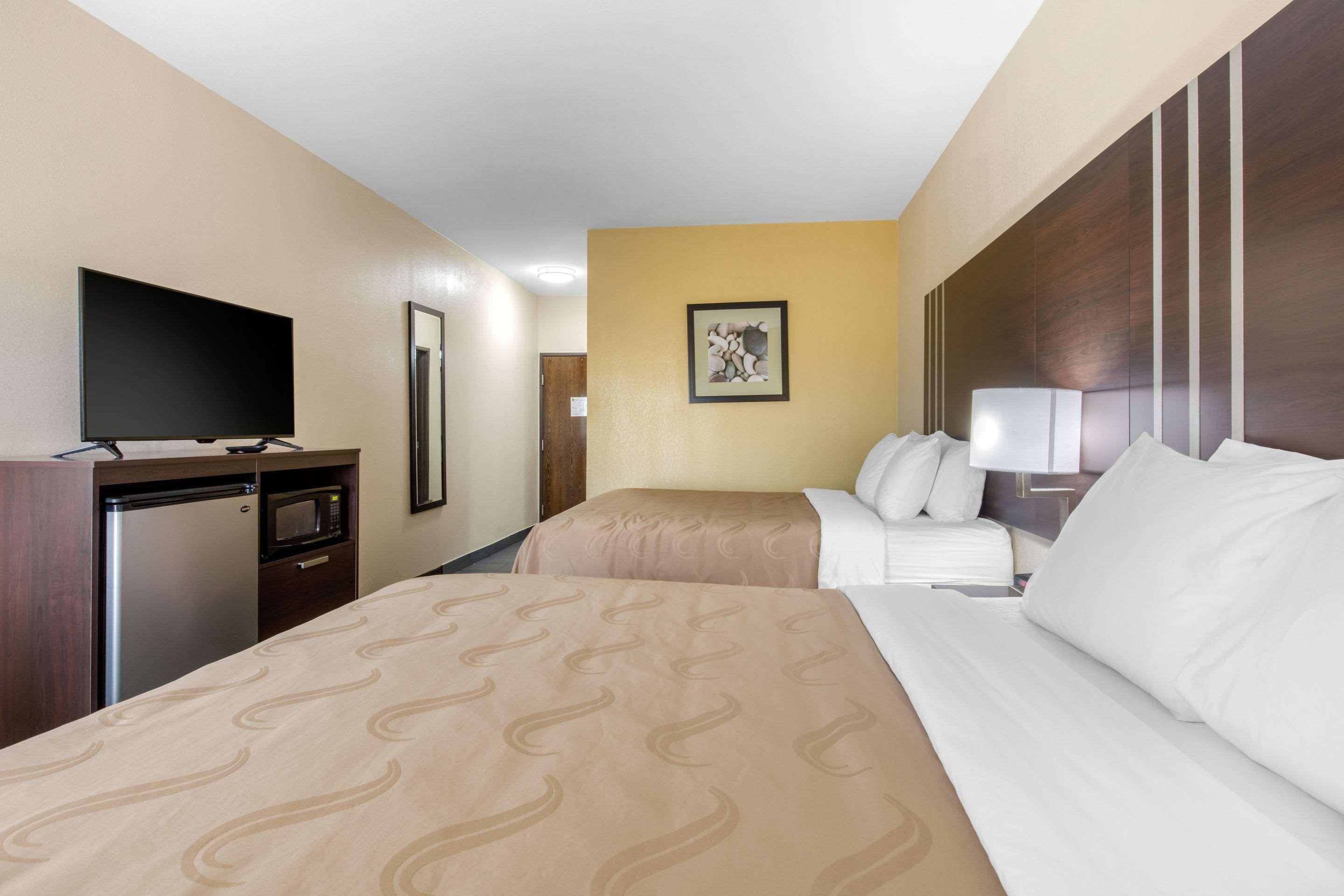 Quality Inn Cadiz المظهر الخارجي الصورة