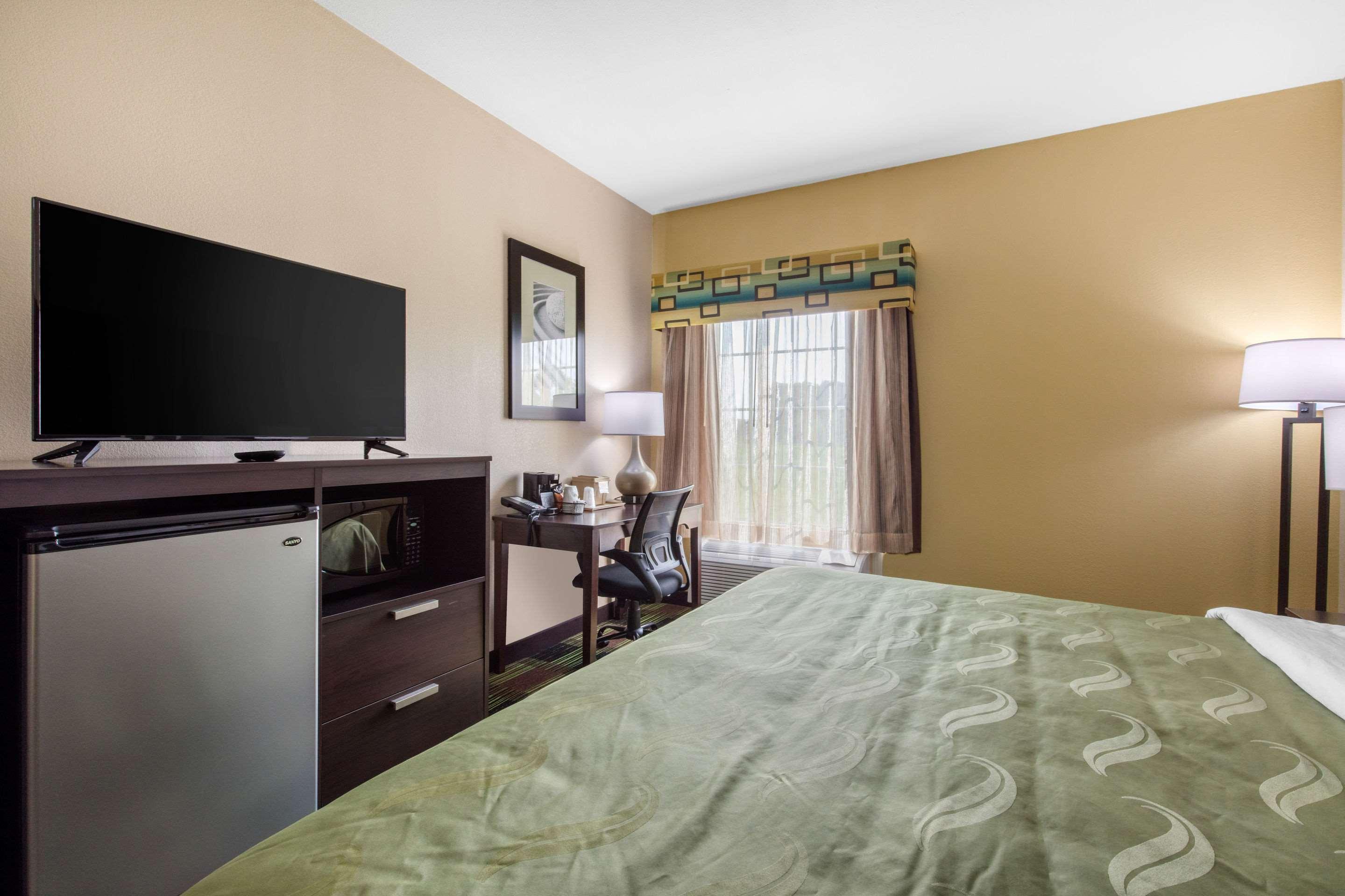 Quality Inn Cadiz المظهر الخارجي الصورة