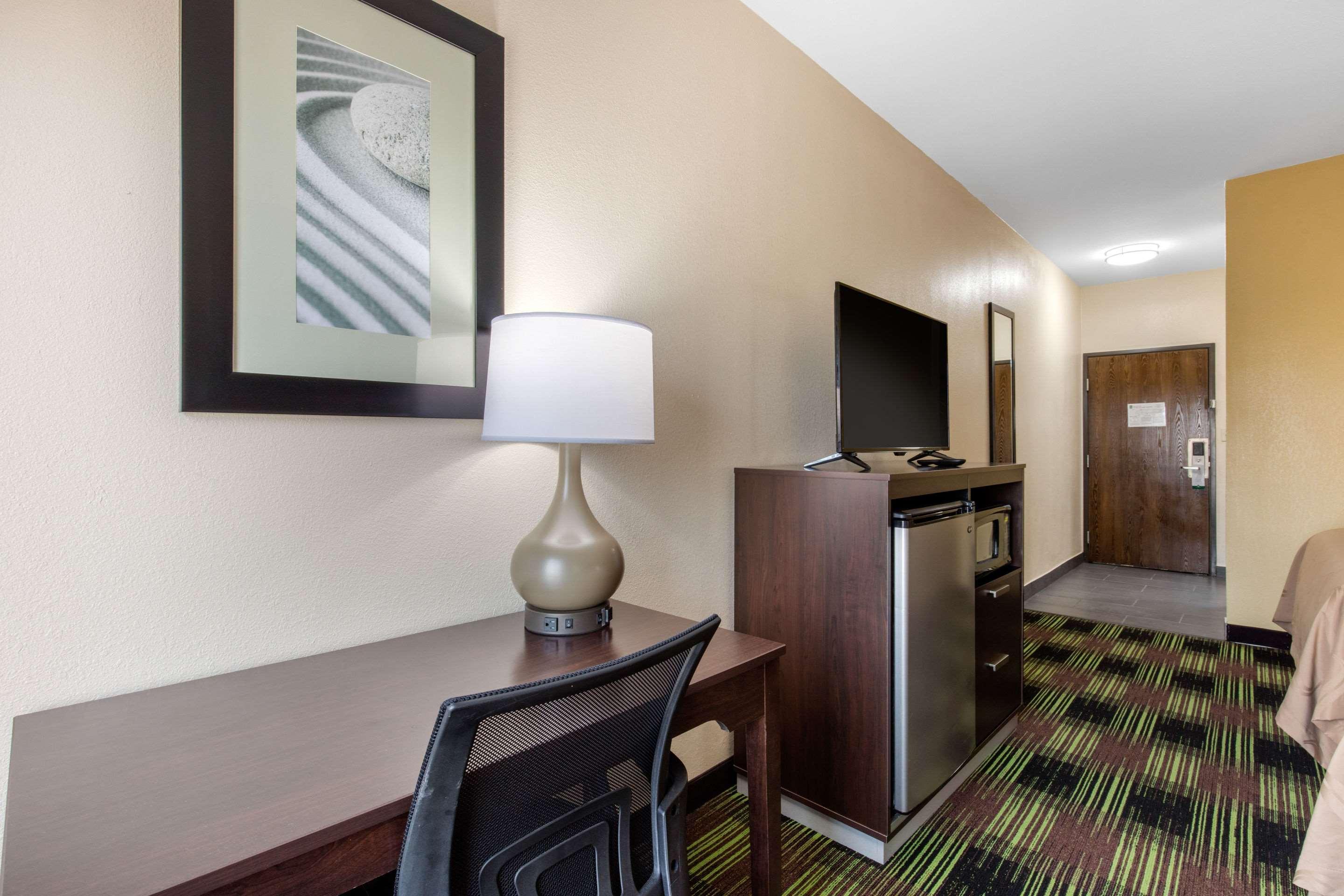 Quality Inn Cadiz المظهر الخارجي الصورة