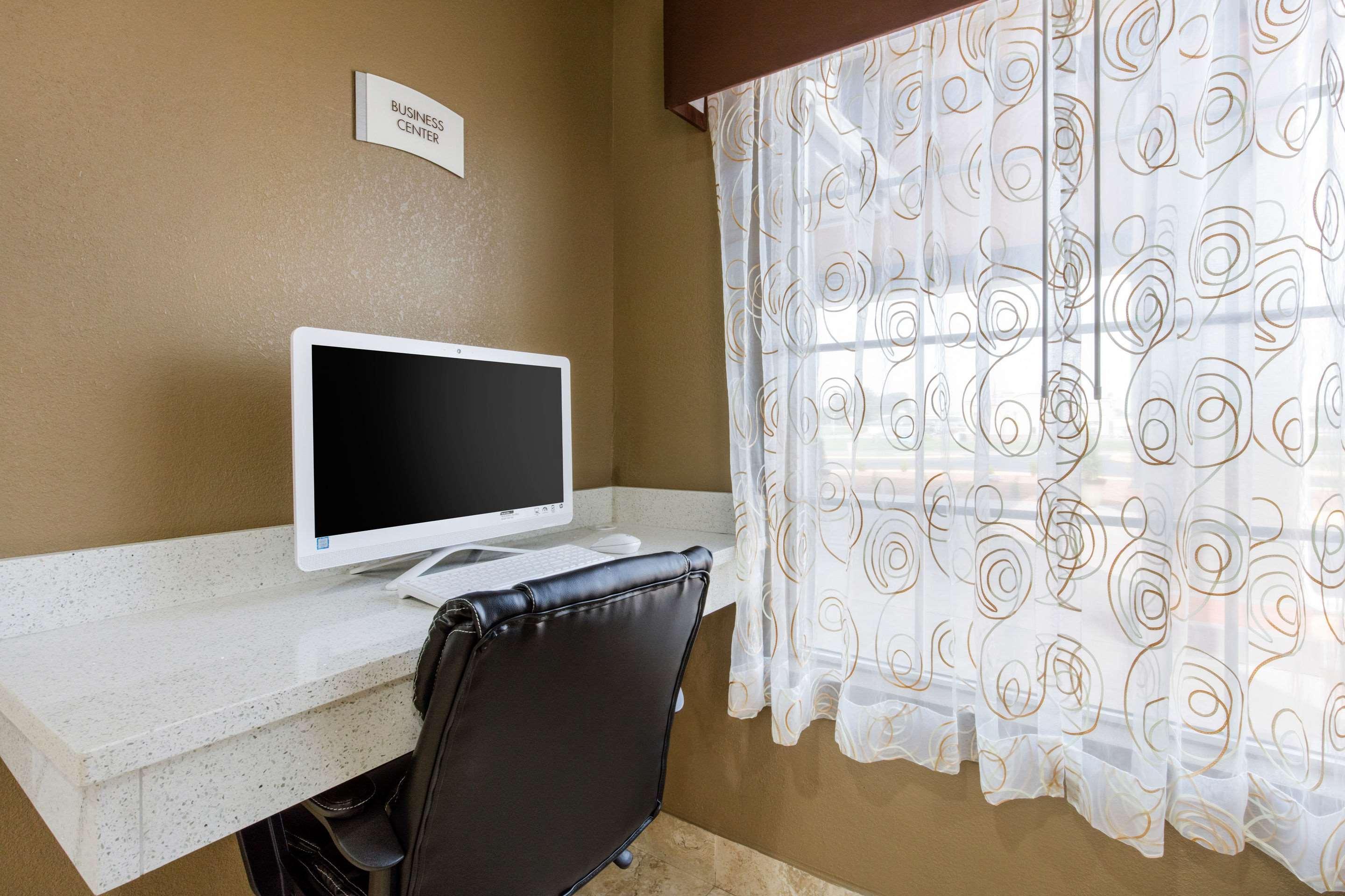 Quality Inn Cadiz المظهر الخارجي الصورة