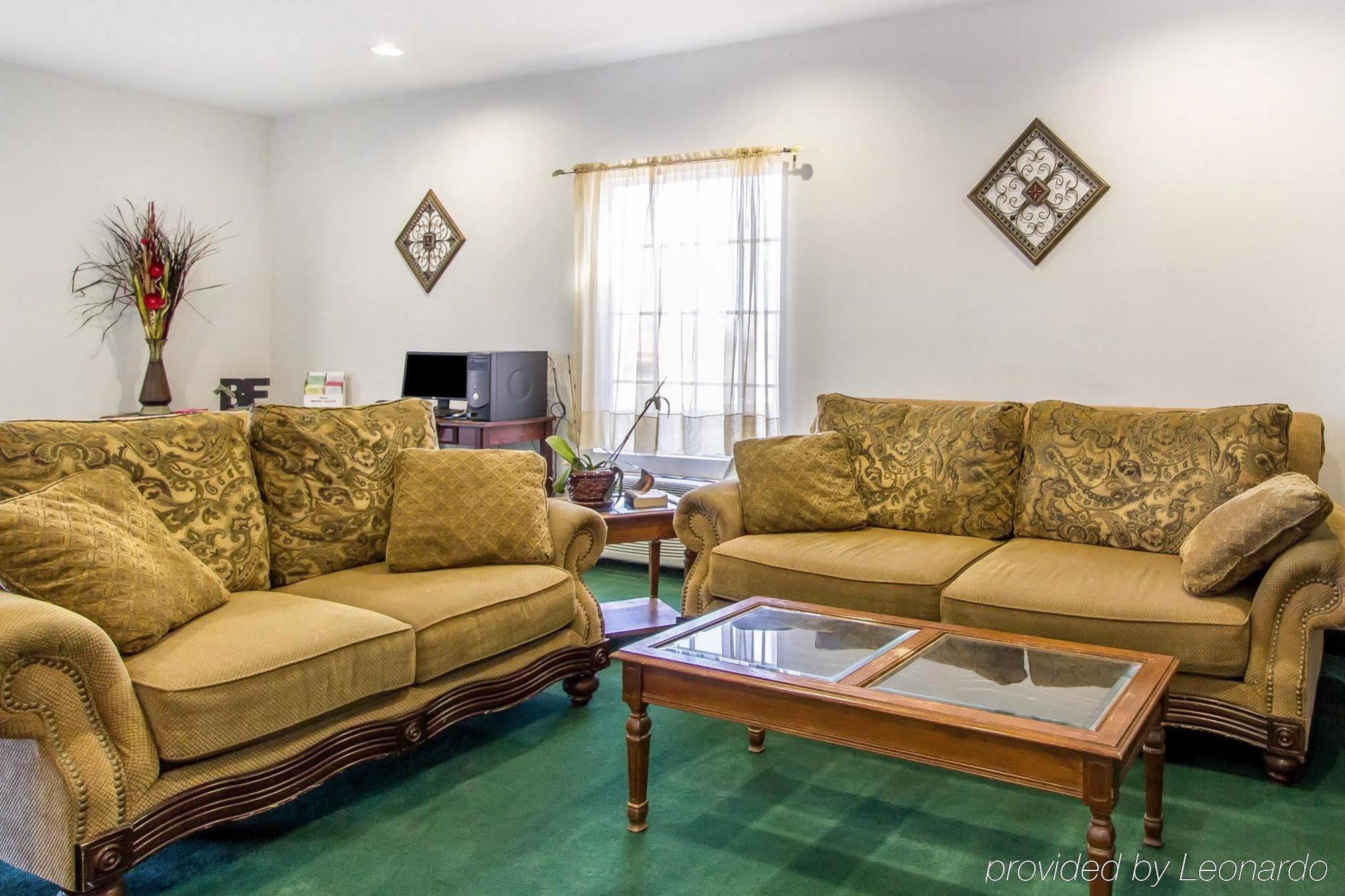 Quality Inn Cadiz المظهر الخارجي الصورة