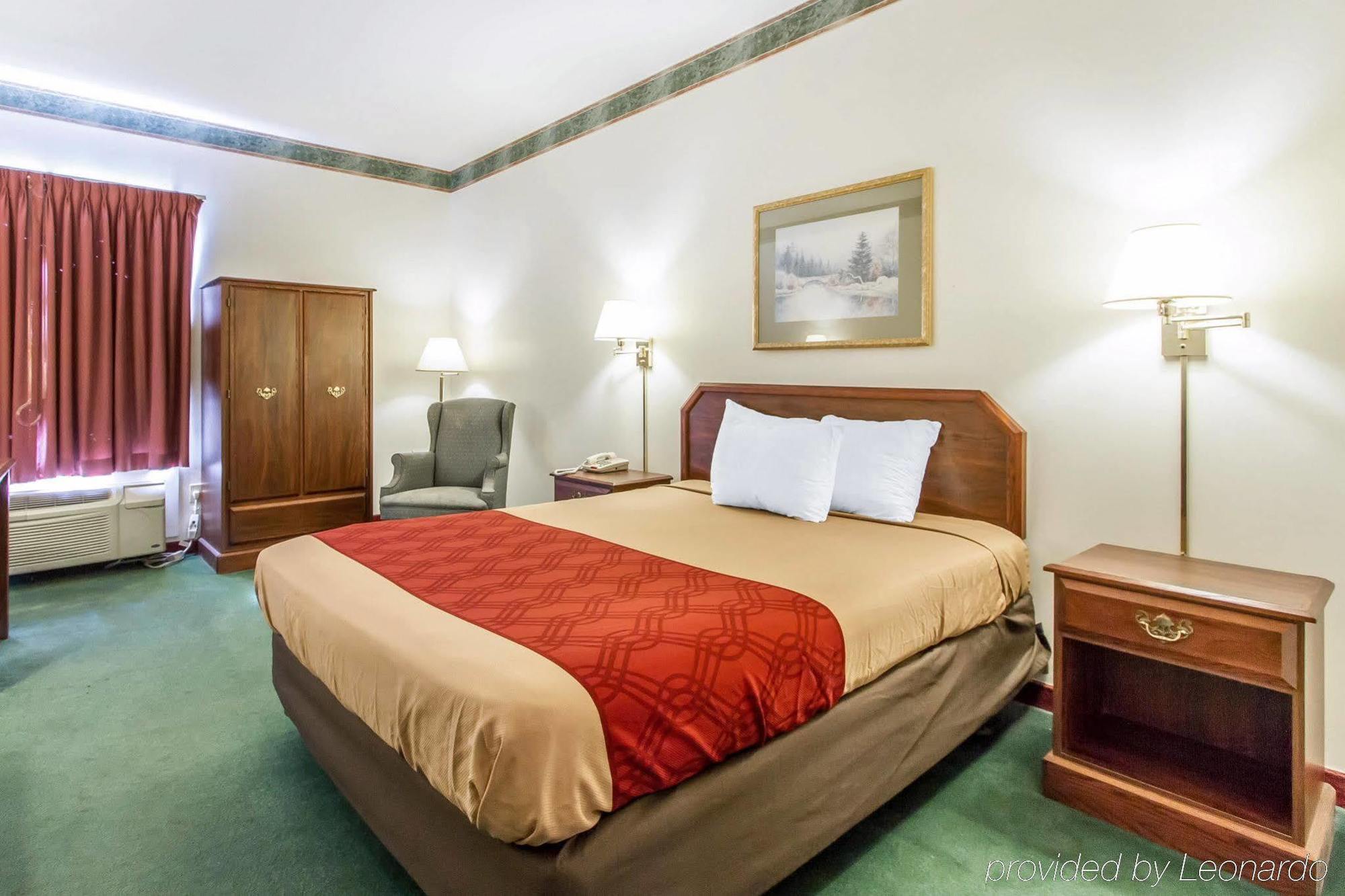 Quality Inn Cadiz المظهر الخارجي الصورة