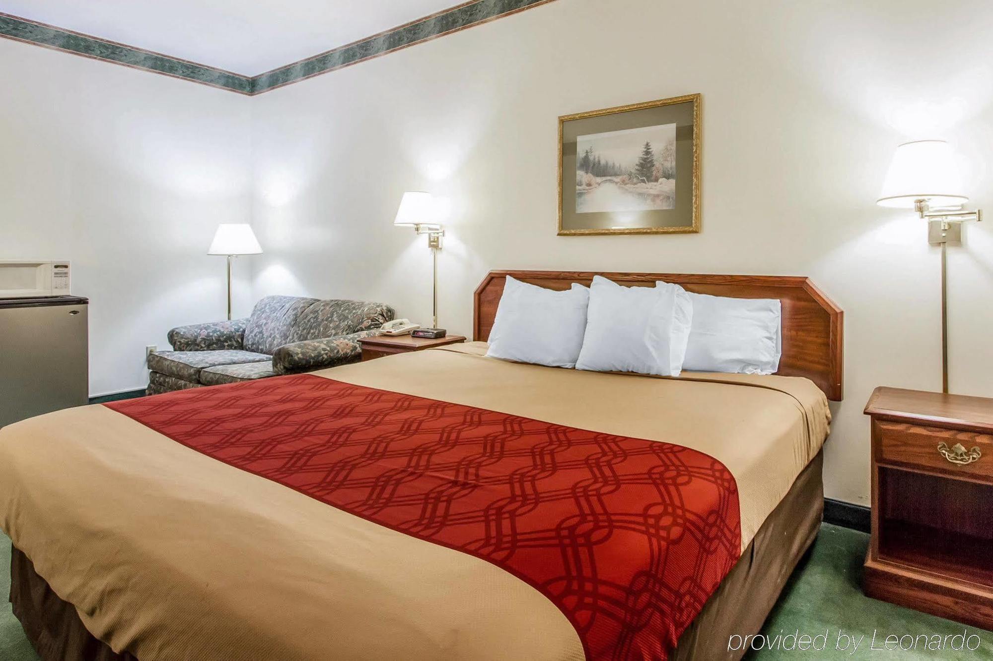 Quality Inn Cadiz المظهر الخارجي الصورة