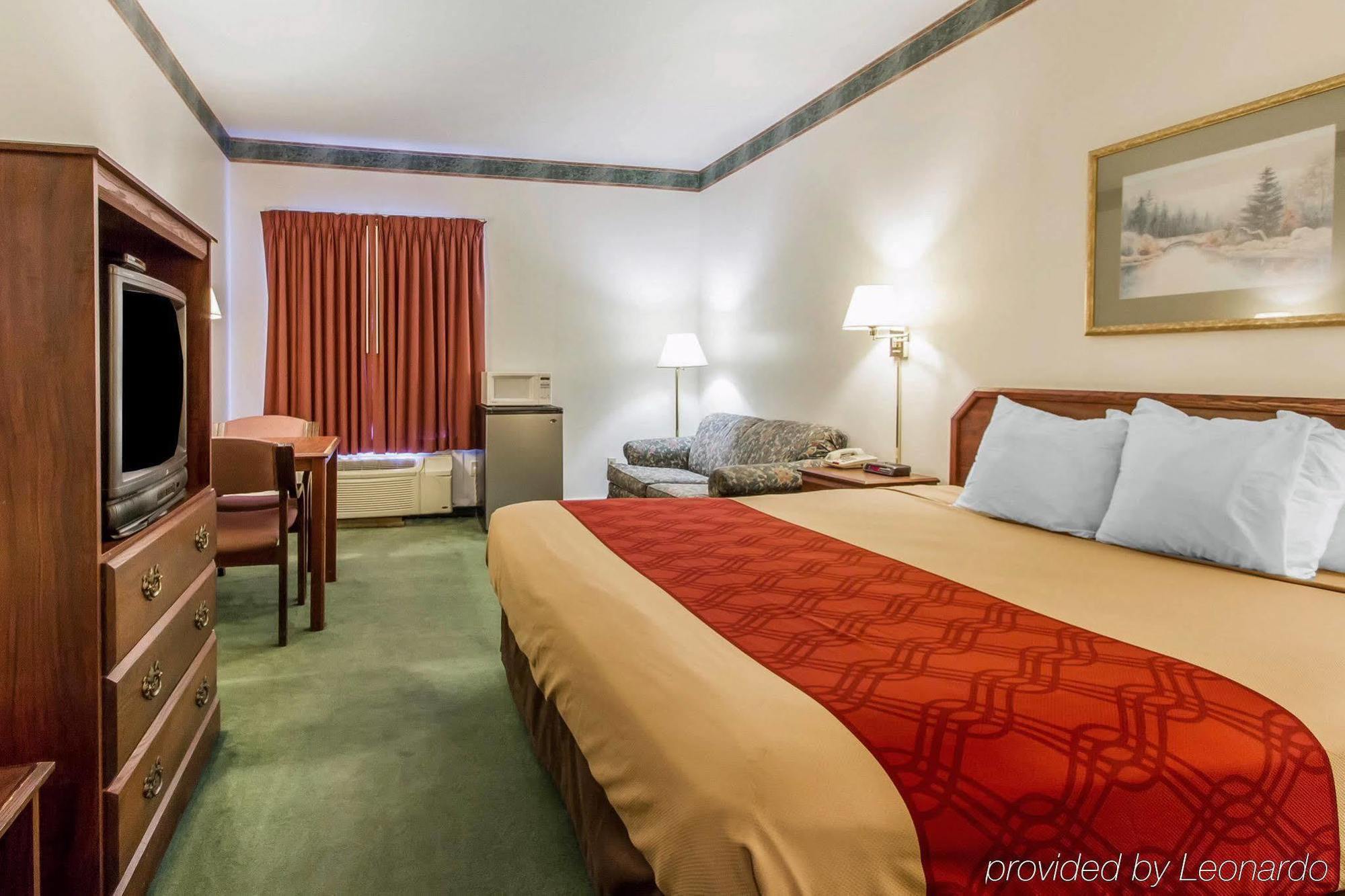 Quality Inn Cadiz المظهر الخارجي الصورة