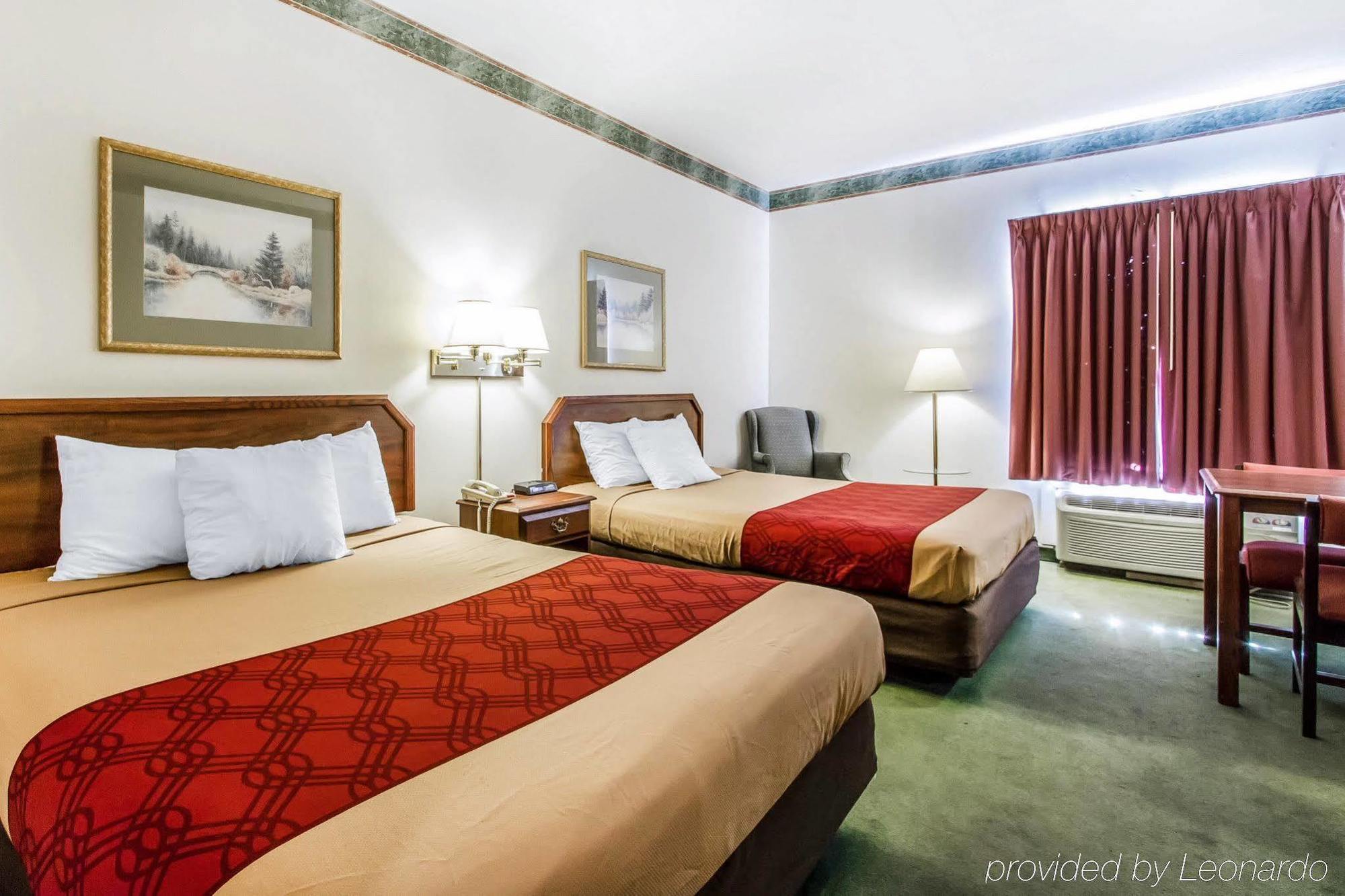 Quality Inn Cadiz المظهر الخارجي الصورة