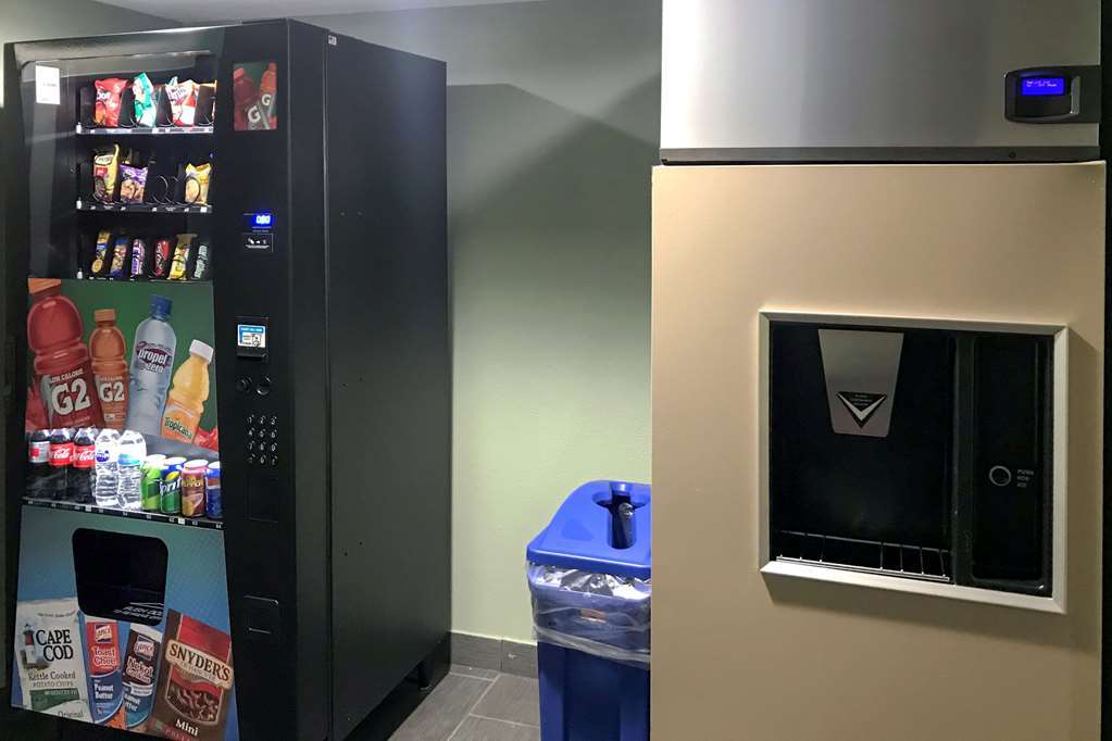 Quality Inn Cadiz وسائل الراحة الصورة